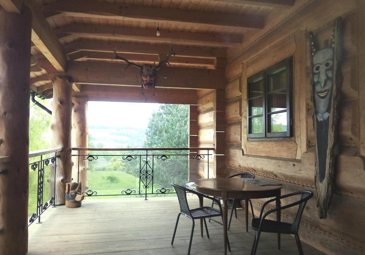 Chochlik Hotel Ustrzyki Dolne Luaran gambar