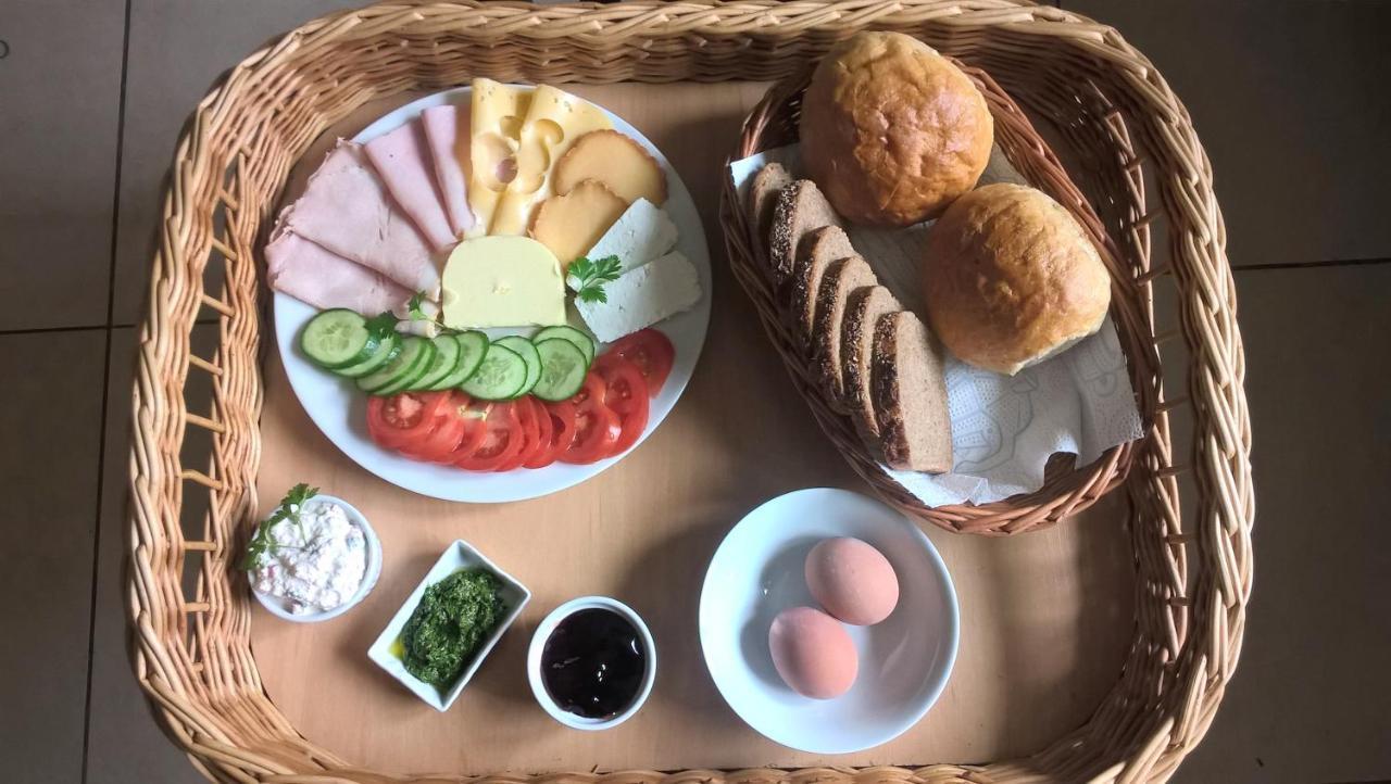Chochlik Hotel Ustrzyki Dolne Luaran gambar